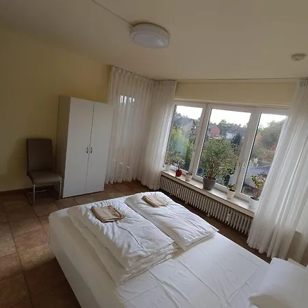 Horrem City Apartments Homestay *